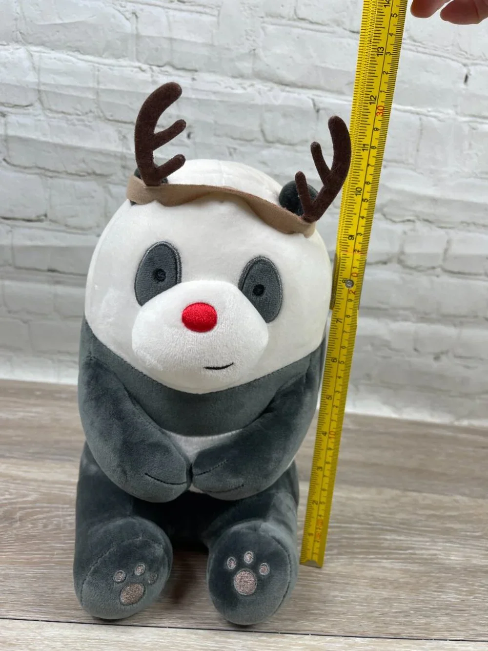 WE BARE BEARS CARTOON NETWORK REINDEER MINISO 12